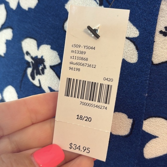 NWT Lane Bryant Floral Sleeveless top blue white flowy very stretch plus 18/20 - Picture 6 of 9